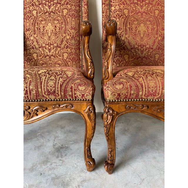 1990s Pair of Vintage French Provincial Louis XV–Style Armchairs by Hickory, Nc/ Sold For Sale - Image 5 of 12