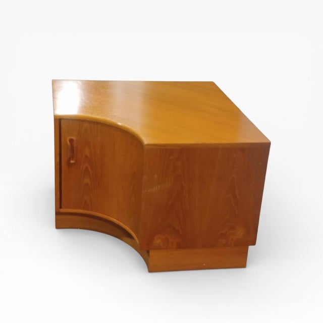 Wood Mid-Century Modern Teak Corner Cabinet Unit from G-Plan, 1970s For Sale - Image 7 of 11