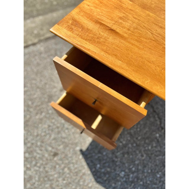 1950s Mid Century Modern Maple Writing Desk | by Paul McCobb for Winchendon Planner Group Furniture For Sale - Image 5 of 12