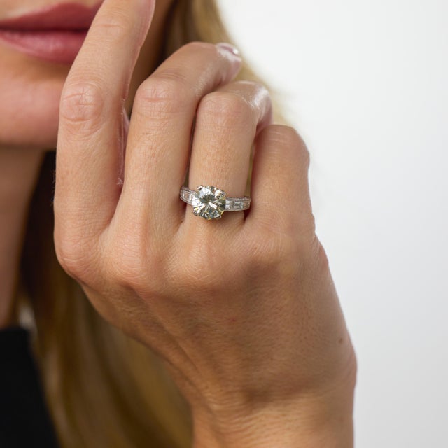 Mid 20th Century Gia 3.19 Carat Round Brilliant Cut Diamond Platinum Engagement Ring, Size 6 For Sale - Image 4 of 5