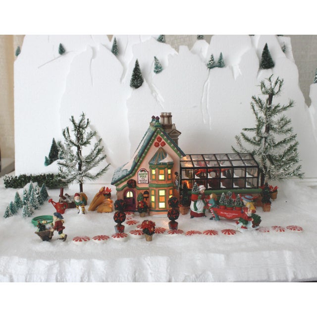 1990s Mrs. Claus’ Greenhouse Diorama – Moore’s North Pole Storybook Collector’s Edition With Signed Book & Coa For Sale - Image 5 of 18