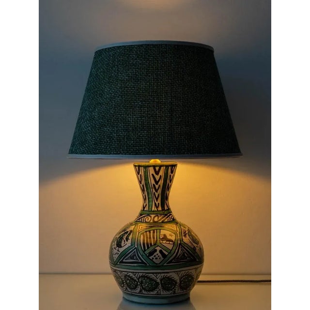 Mid-Century Modern Spanish Revival Table Lamp in Punter Green and Black Ceramic, 1970s For Sale - Image 15 of 16