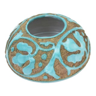 Mid Century Modern Saca Italian Ceramic Bowl With Sgraffito Turquoise Applied Design, 1950's For Sale
