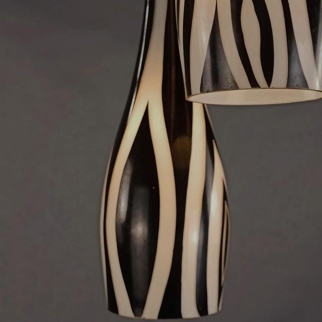 Italian Zebra-Patterned Waterfall Chandelier, 1950s For Sale - Image 3 of 7