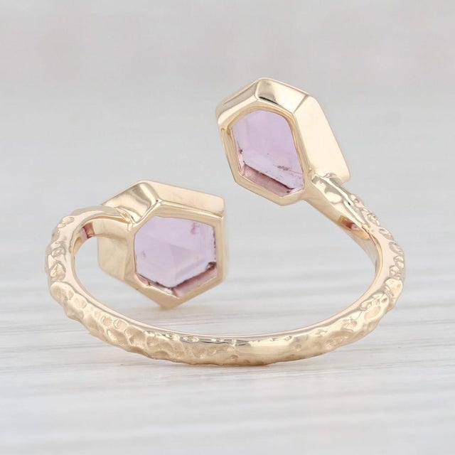 2020s New 0.95ctw Pink Sapphire Bypass Ring 14k Yellow Gold Size 6.5 Adjustable For Sale - Image 5 of 8