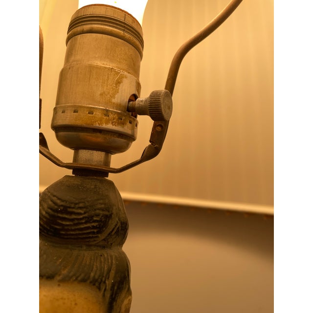 Vintage 1940s Chinoiserie Guanyin Figural Chalkware Lamp With Crane Motif, Paired With Stiffel Pleated Shade. For Sale - Image 9 of 12