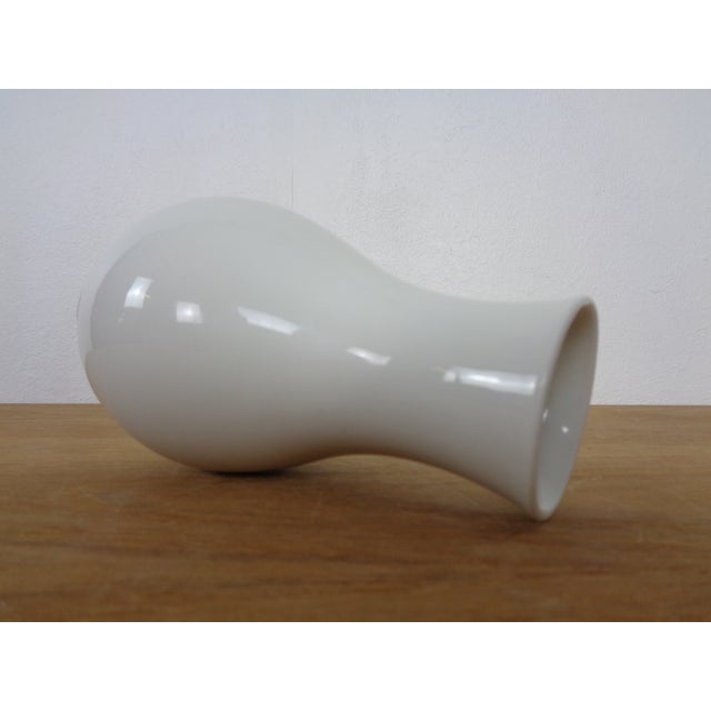 1980s Salier Porcelain Vase by Siegmund Schütz for KPM Berlin, Germany, 1951 For Sale - Image 5 of 12