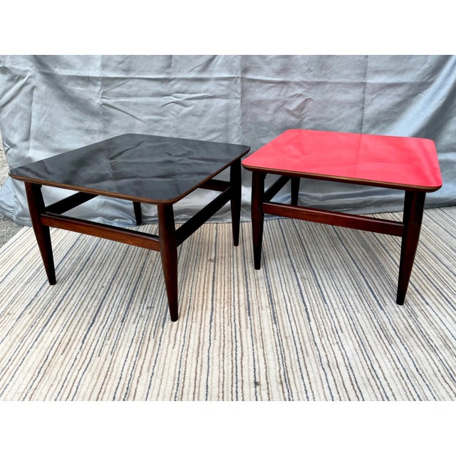 White Vintage Mid Century Modern Cocktail and Side Tables Set (Set of Three) For Sale - Image 8 of 13