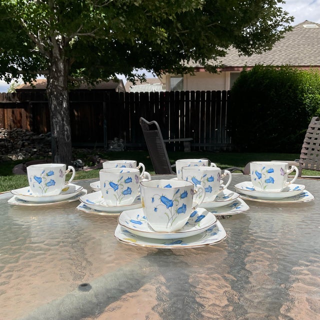 Art Deco 1920s Art Deco Royal Albert Set of 7 Teacups and 8 Saucers, 8 Dessert Plates, and a Creamer and Sugar, 1 Extra Saucer and Dessert Plate Set- 25 Pieces For Sale - Image 3 of 7