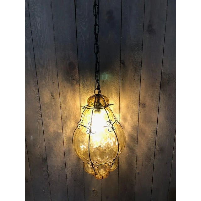 Mid-Century Modern Murano Glass Pendant Lamp, in Very Good conditions. Designed 1960 to 1969 This piece is attributed to...