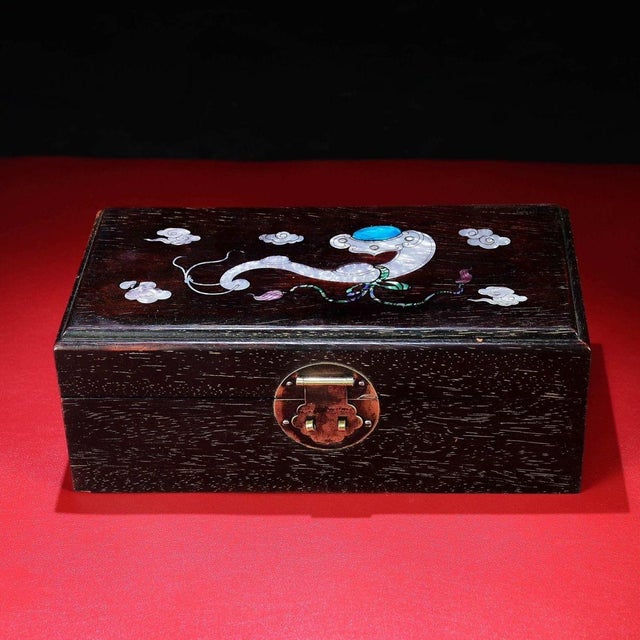 Vintage Chinese Rosewood Jewelry Box With Mother of Pearl Inlay & Ruyi Motif For Sale - Image 9 of 9