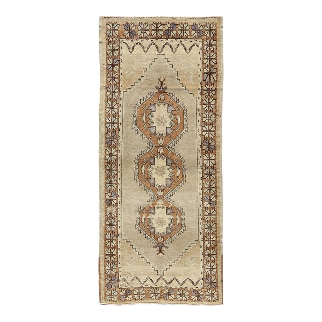 Vintage Turkish Oushak Rug With Soft Beige Field and Warm Brown Medallions For Sale