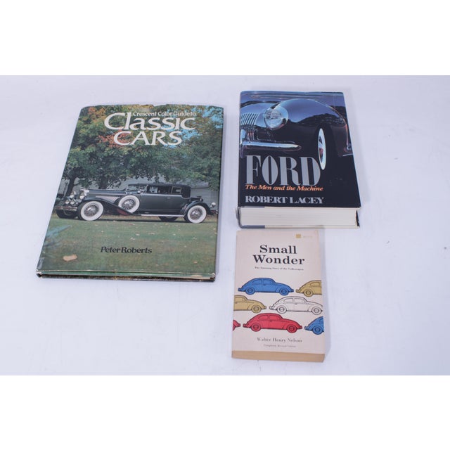 Mid 20th Century Vintage Collection of Automotive & Car Books & Periodicals For Sale - Image 5 of 14