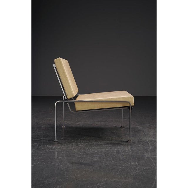 Mid-Century Modern Easy Chair For Sale - Image 3 of 13