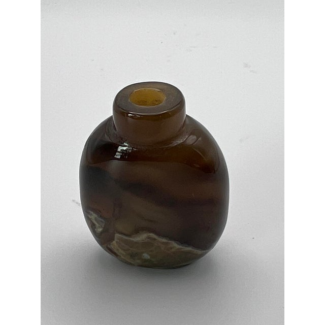 Small Vintage Agate/Chalcedony Snuff Bottle With Leaf Shape Pattern For Sale - Image 11 of 12