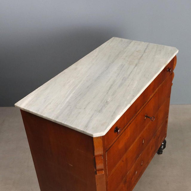 Chest of Drawers in Mahogany For Sale - Image 10 of 13