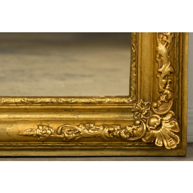 Gold Mid-19th Century Restored French Louis Philippe Giltwood Mirror For Sale - Image 8 of 18