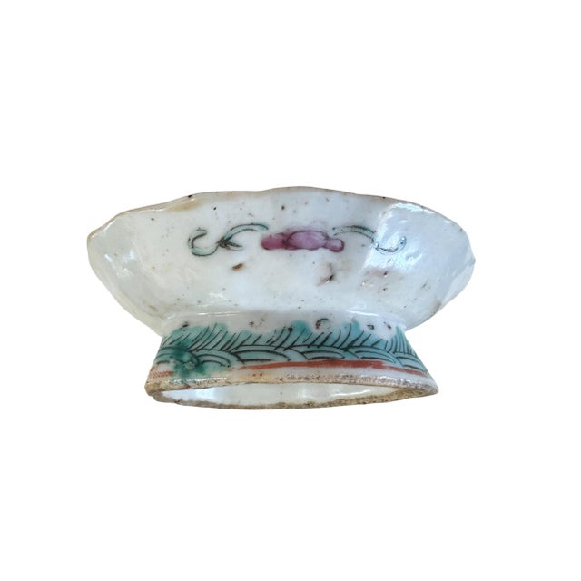 19th-Century Qing Dynasty Porcelain Treasure, Leaf-Shaped Divided Dish For Sale - Image 10 of 11