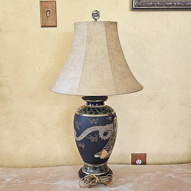 Vintage Japanese Satsuma Moriage Porcelain Table Lamp With Buddhist Immortals For Sale - Image 4 of 18