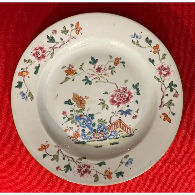 18th Century Antique 18th Century Chinese Export Porcelain Qianlong Famille Rose Plate For Sale - Image 5 of 9