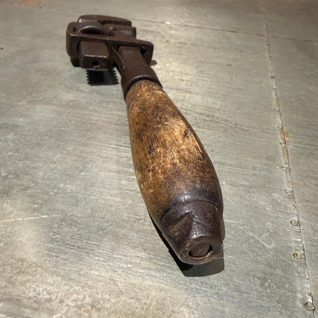 Vintage Stillson-Pattern Adjustable Pipe Wrench Classic Wooden Handle For Sale - Image 17 of 17