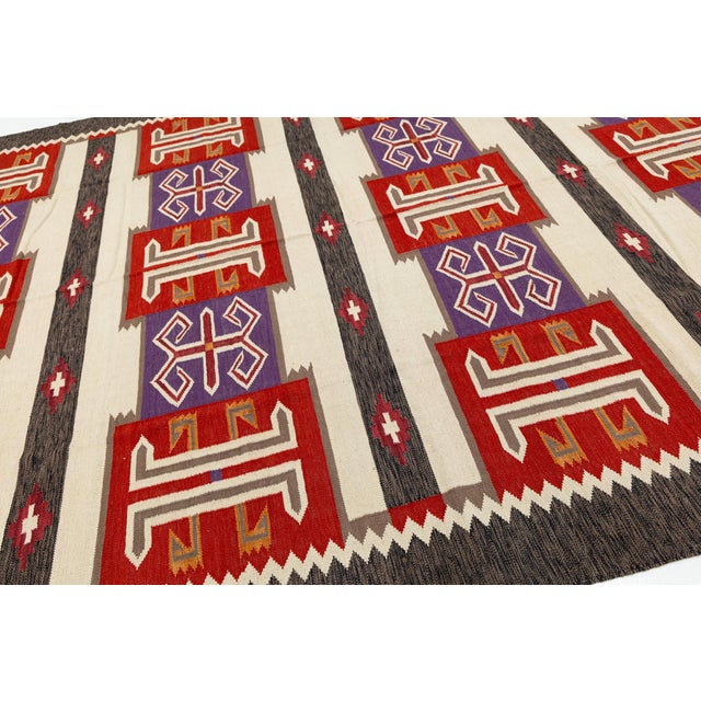 Ivory Contemporary Navajo Style Wool Rug – Modern Geometric American Textile Accent For Sale - Image 8 of 13