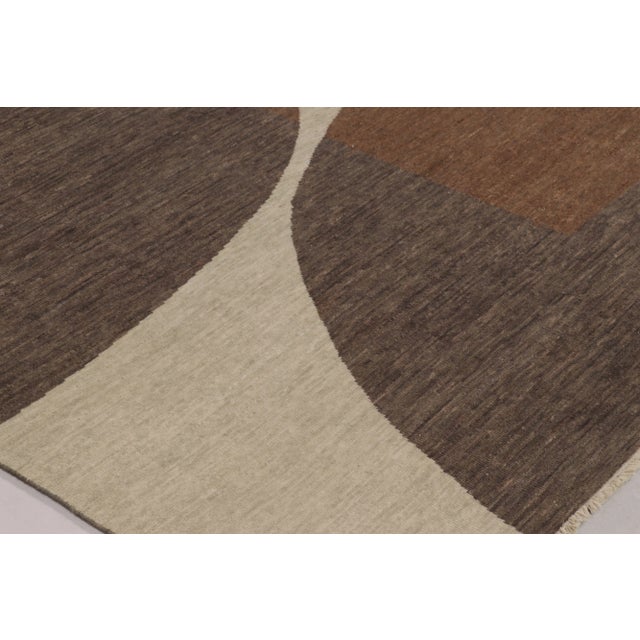 Contemporary Rug & Kilim’s Modern Rug in Brown and Cream Abstract Curve Pattern For Sale - Image 3 of 8