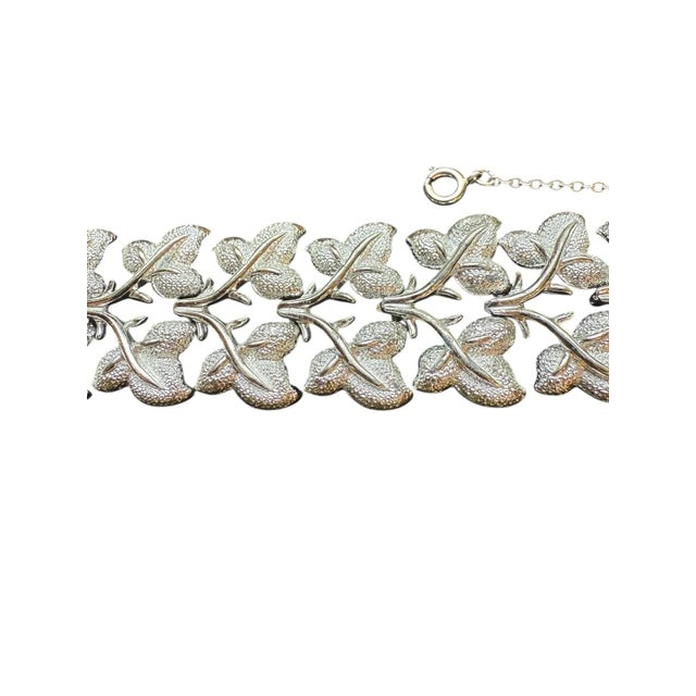 1950s Coro Silvertone Textured Leaf Link Wide Bracelet For Sale - Image 5 of 6