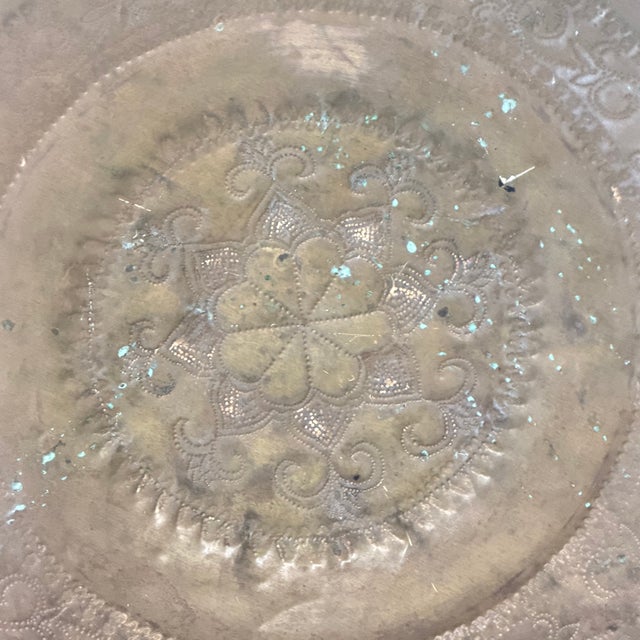 Late 20th Century Large Hammered Brass Wall Platter – Ornate Floral Medallion Wall Decor - 22” For Sale - Image 9 of 10