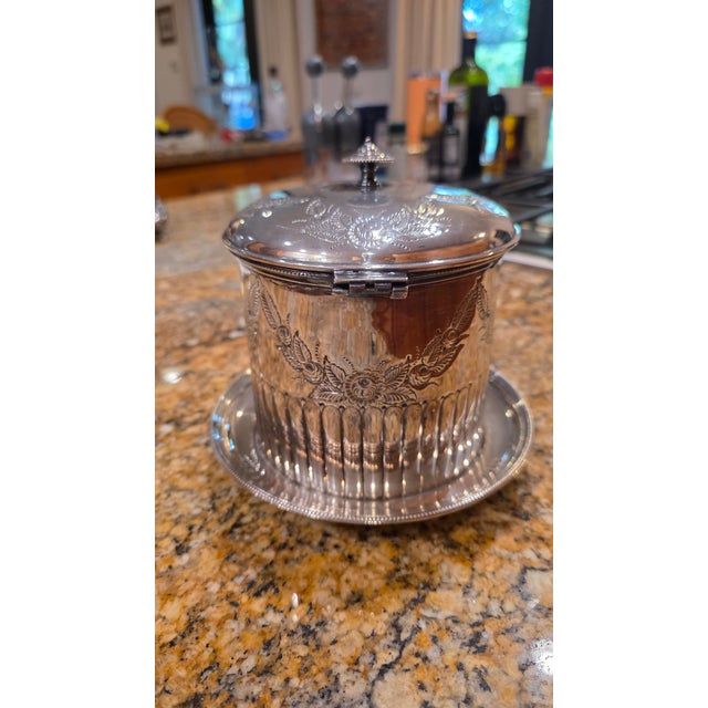 Vintage English SIlver-plated Hinged Biscuit Jar (Biscuit Barrell)/ Ice Bucket For Sale - Image 11 of 11