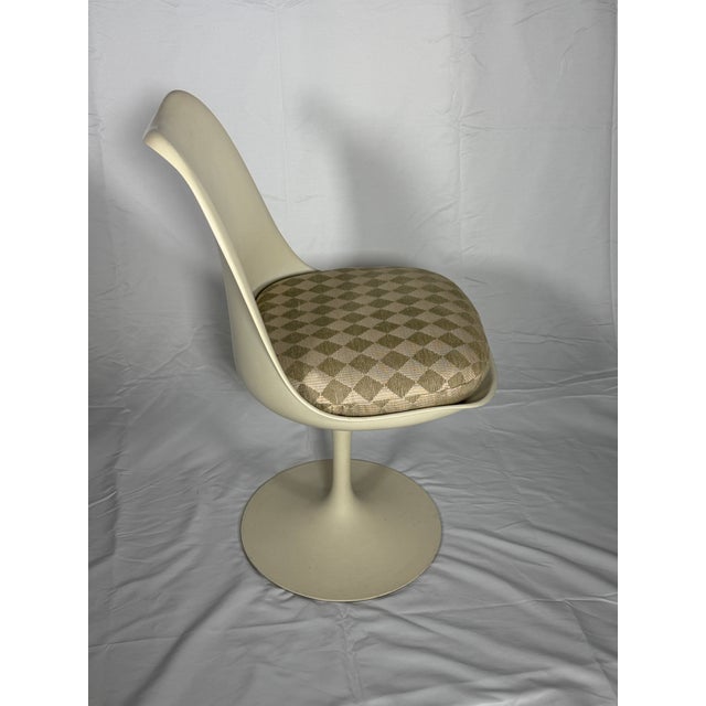 Tulip Chair by Eero Saarinen for Knoll, 1960's, Mid-Century For Sale - Image 9 of 12