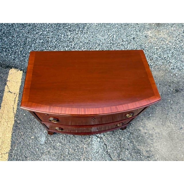 Vintage Georgian Style Mahogany Inlaid Serpentine Front Chest of Drawers , For Sale - Image 11 of 18
