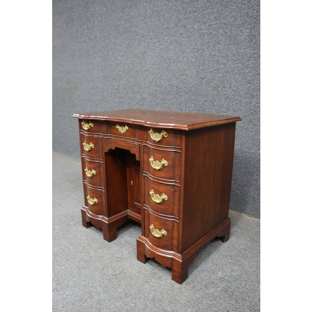 Henkel Harris Henkel Harris Thomas Jefferson Monticello Mahogany Blockfront Kneehole Desk For Sale - Image 4 of 16