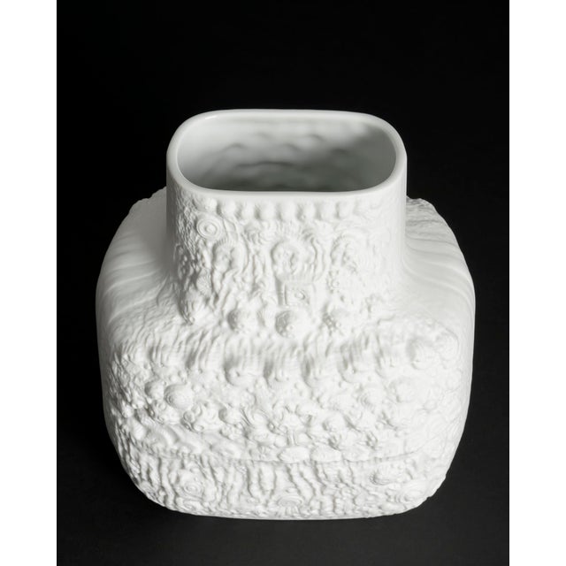 Ceramic Bisque Porcelain Azu Vase by Martin Freyer for Rosenthal, 1970s For Sale - Image 7 of 11
