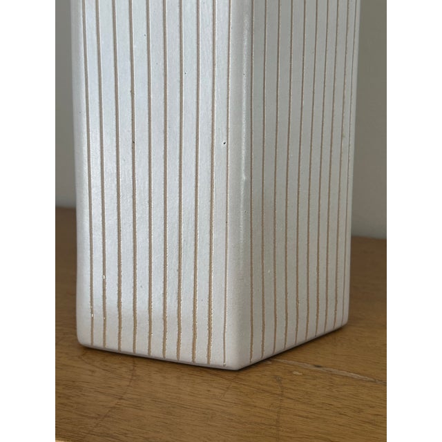 1960s 1960s Mid-Century Modern Hexagon Shaped Martz Lamp by Jane and Gordon Martz for Marshall Studios For Sale - Image 5 of 11