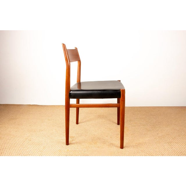 Danish Model 418 Chairs in Teak and Skai by Arne Vodder for Sibast, 1960s, Set of 12 For Sale - Image 13 of 18
