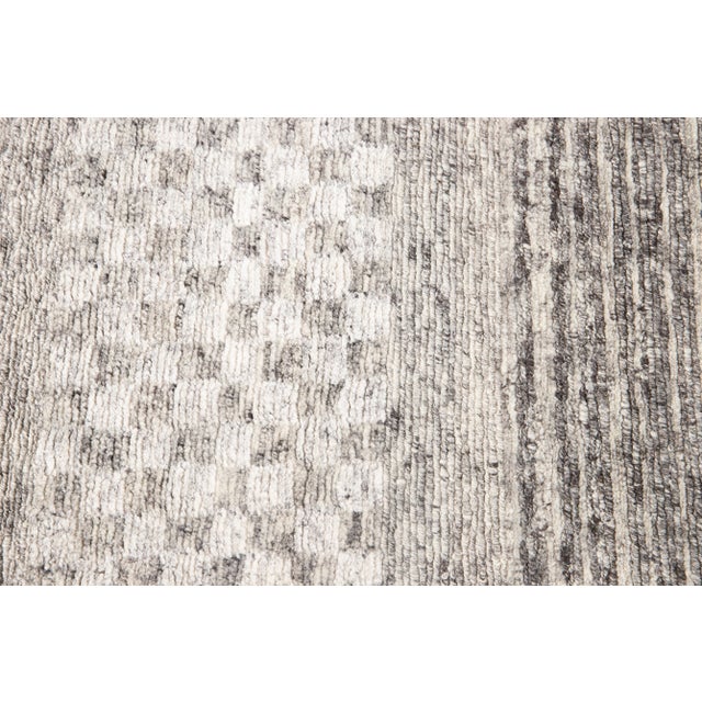Dark Gray 21st Century Contemporary Textured Loop Wool Rug For Sale - Image 8 of 13