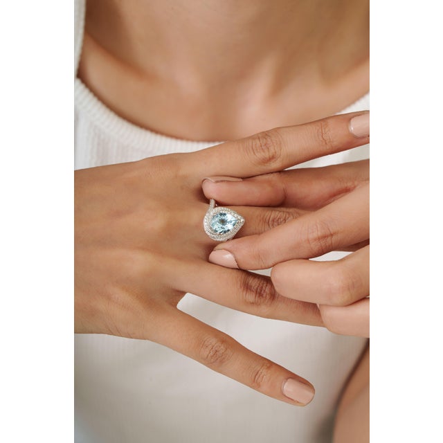 2.07Ct Pear-Cut Aquamarine Diamond Cluster Ring in 18k White Gold Size 9 For Sale - Image 9 of 16