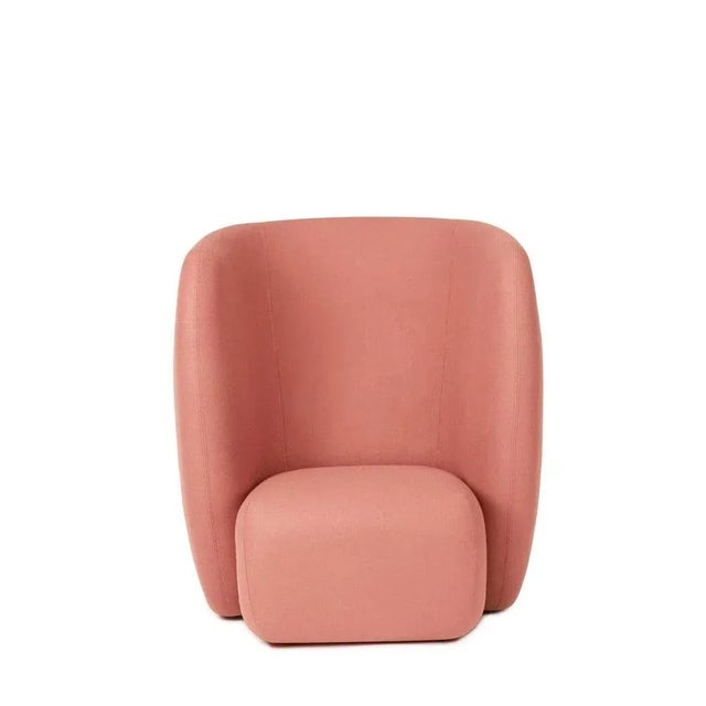 Haven lounge chair blush by Warm Nordic Dimensions: D 107 x W 84 x H 110 cm Material: Textile upholstery, foam, Spring...