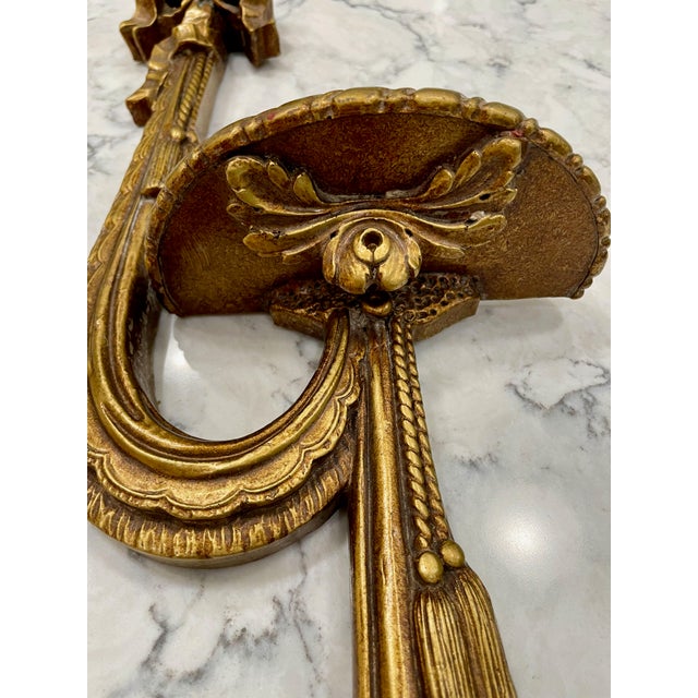 1960s Pair of Vintage Giltwood Wall Display Shelves For Sale - Image 5 of 8