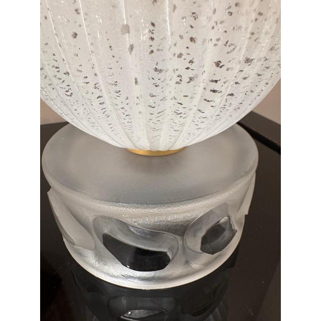 French Art Deco Ribbed Crystal Torchiere Table Lamps, Set of 2 For Sale - Image 5 of 9