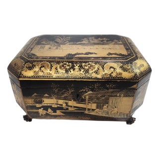 19th Century Chinese Gold and Black Lacquer Box For Sale