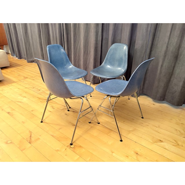 DSS Chairs in Fiberglass by Charles and Ray Eames for Herman Miller, 1970s, Set of 4 For Sale - Image 12 of 18