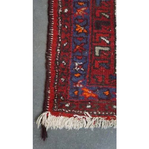 Vintage Oriental Rug in Wool For Sale - Image 4 of 8
