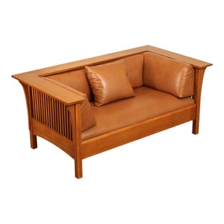 Stickley Mission Collection Oak Spindle Prairie Settle Loveseat For Sale