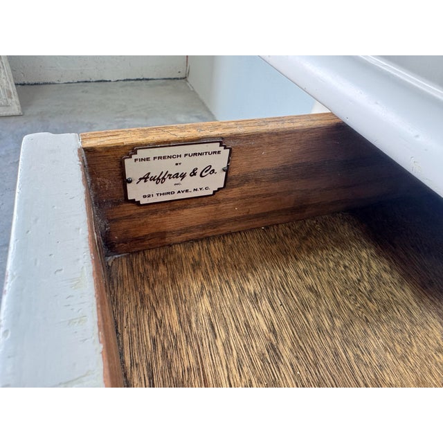 1970s Vintage French Provincial White Painted Foyer Console / Secretary Desk by Auffray & Co. For Sale - Image 5 of 12