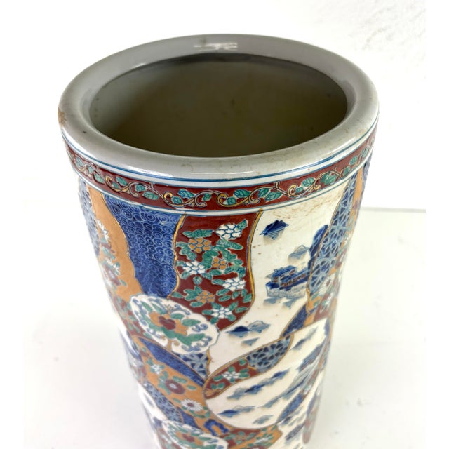 Mid 20th Century Chinese Export Handpainted Umbrella Stand For Sale - Image 4 of 11