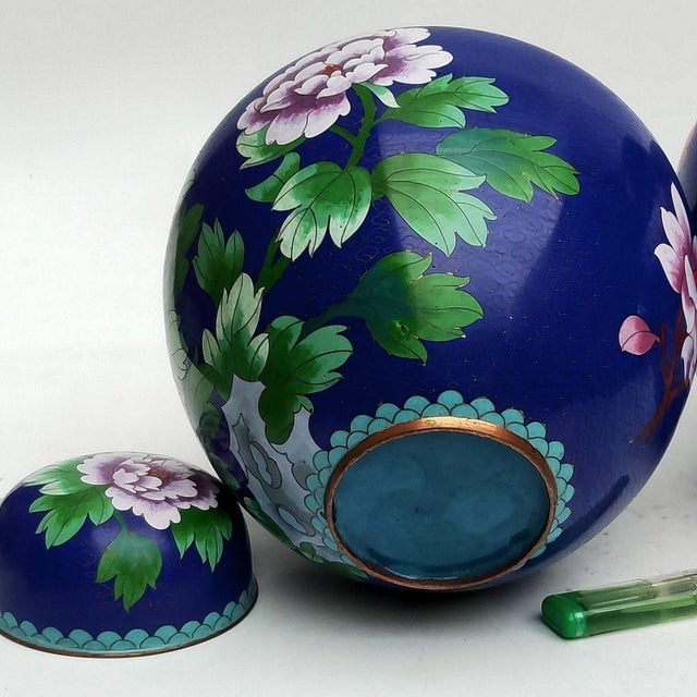 Pair of Vintage Cloisonné Jars | Blue Ground Butterfly & Floral Motif With Lids For Sale - Image 9 of 9