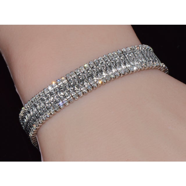 Authentic Roberto Coin 18k White Gold 2.08Cts Natural Diamond Flexible Link Bracelet For Sale - Image 10 of 17