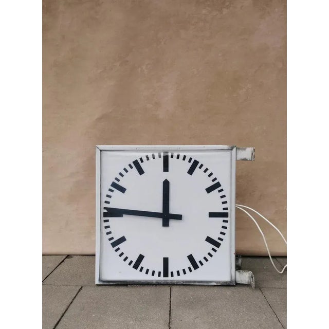 Mid-Century Industrial Wall Clock from TN, 1960s For Sale - Image 9 of 10